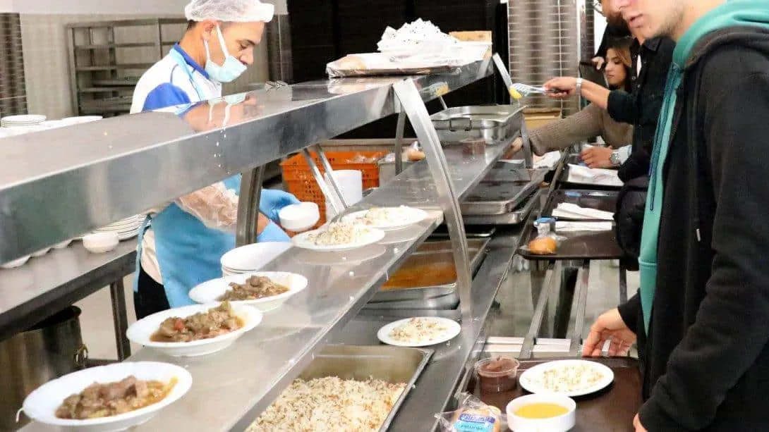 Ücretsiz Öğle Yemeği...