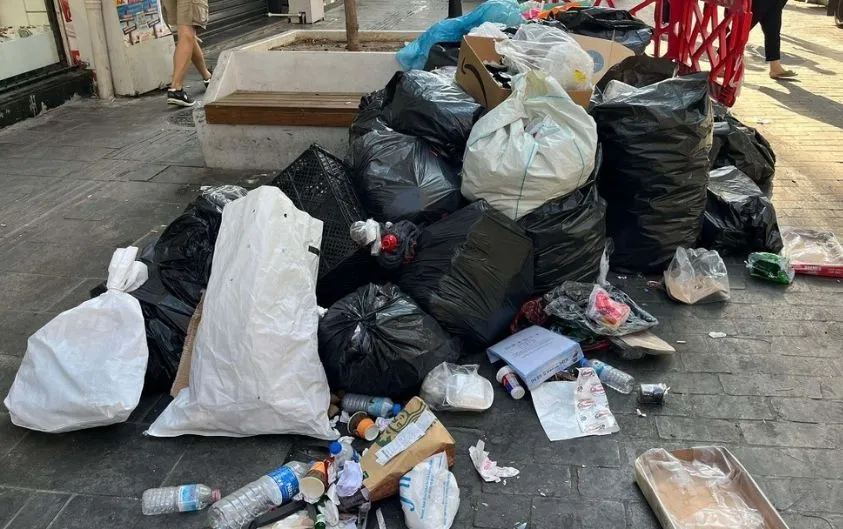 İzmir Karşıyaka’da i...